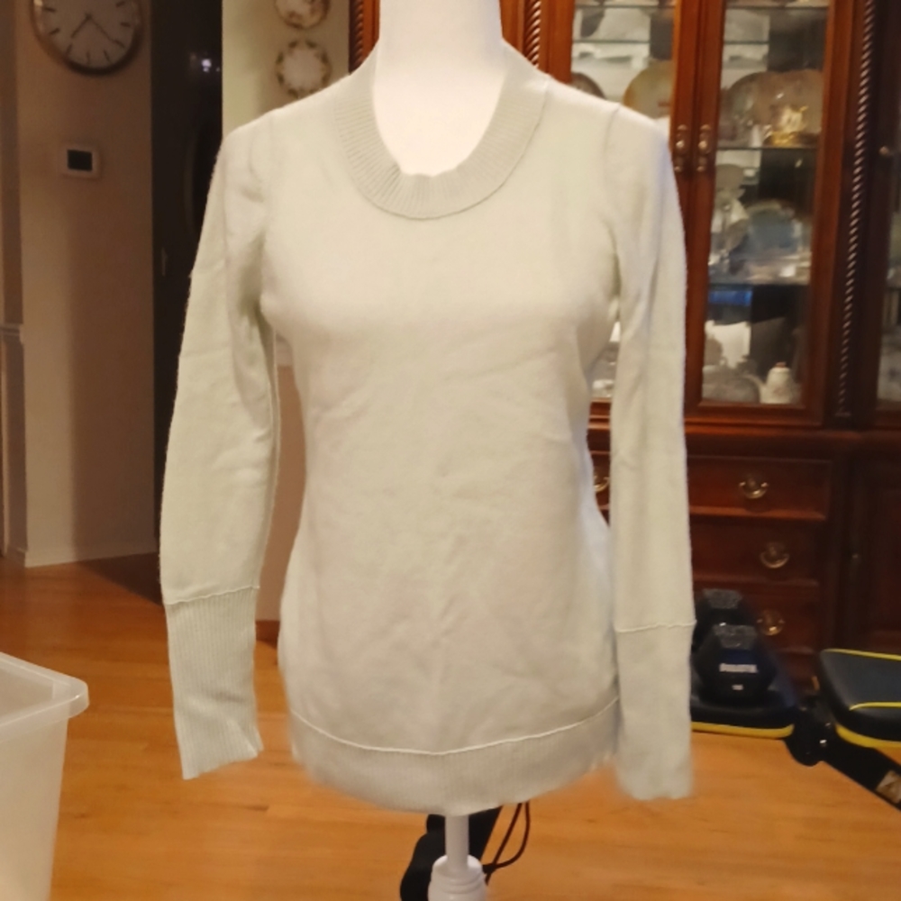 Cynthia Rowley Pale Mint green 100% 2-Ply Cashmere sweater size Large